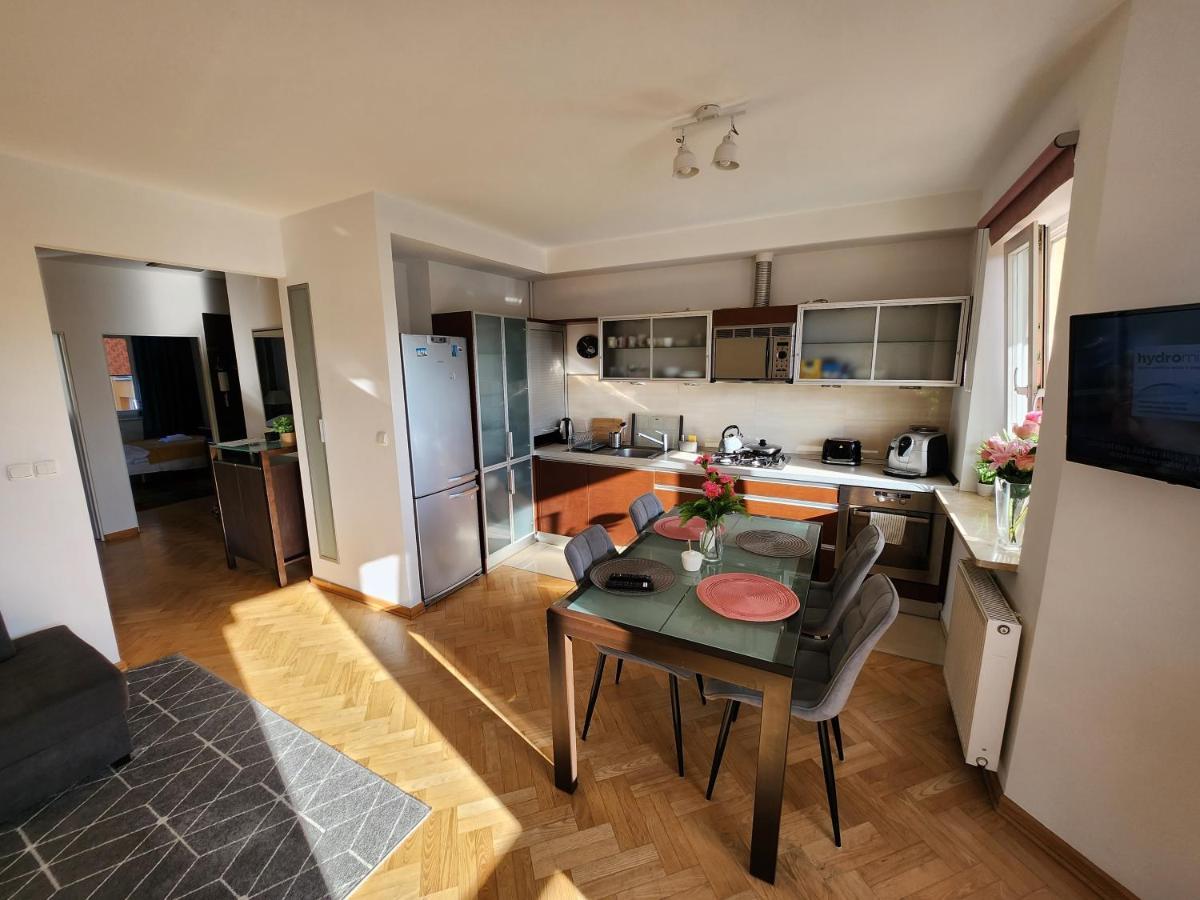 Sloneczny Apartament Bluszczanska Apartment Warsaw Ngoại thất bức ảnh